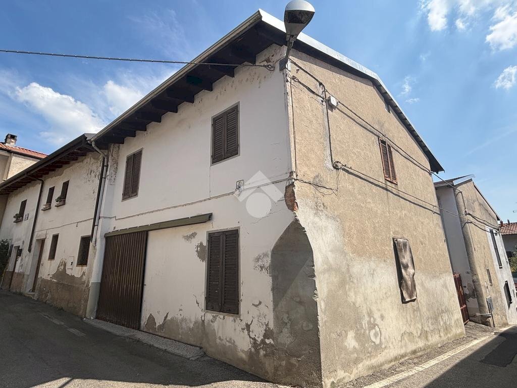 Bilocale Via liberta', Divignano - foto 1