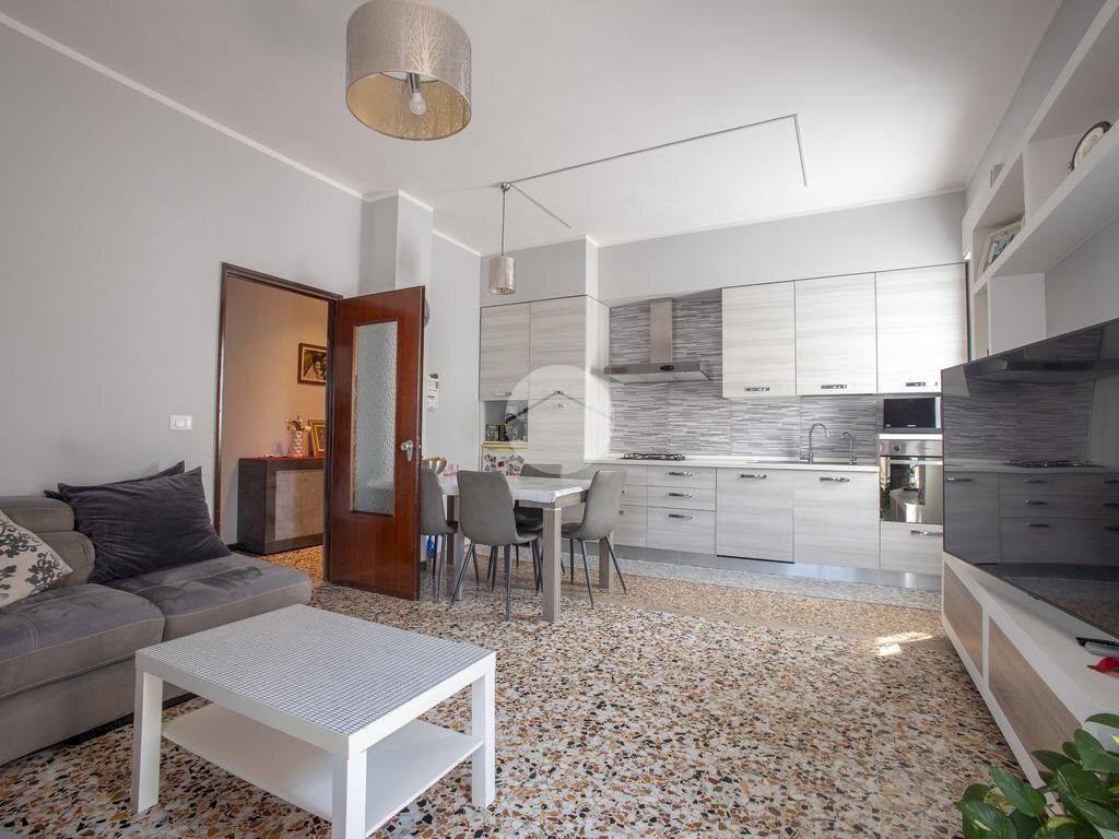 Apartment Strada San Giacomo, Savigliano - photo 1