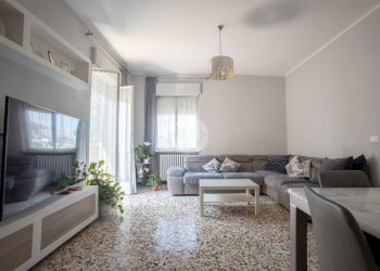 Apartment Strada San Giacomo, Savigliano - photo 6