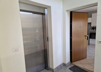 Three-room apartment Via Gressoney, 32, Torino (neighborhood Barriera Milano) - photo 4