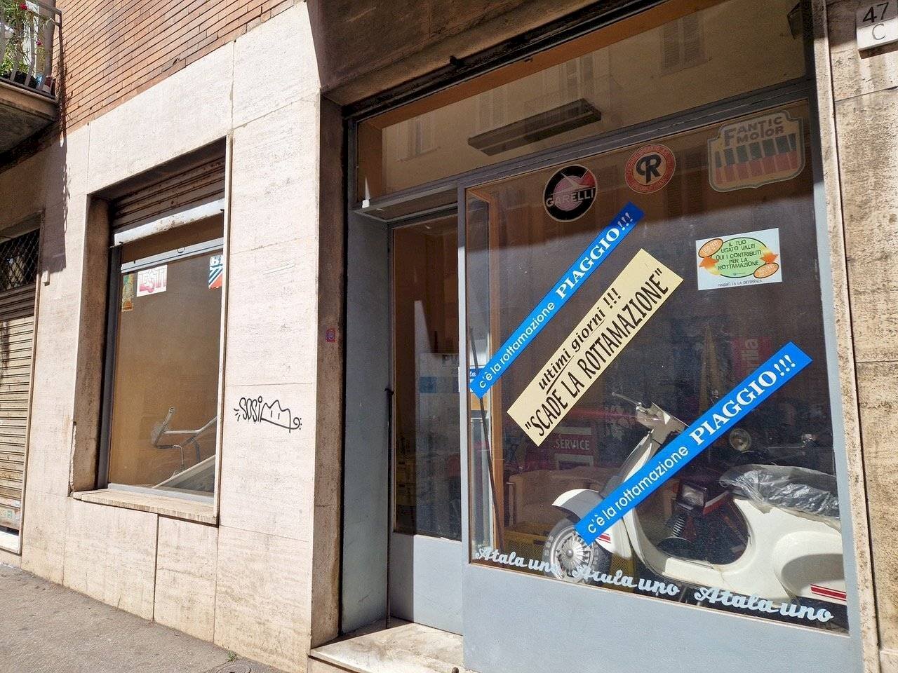 Shop Via Antonio Banfo, 47, Torino (neighborhood Barriera Milano) - photo 3