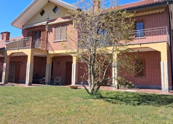 Facciata - Three-family Villa via Fratelli Vitrani, 20, Villarbasse - photo 2