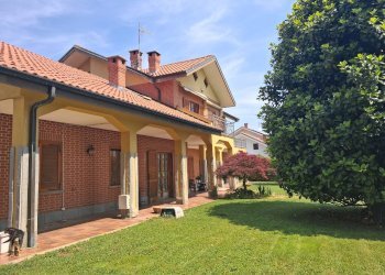 Porticato - Three-family Villa via Fratelli Vitrani, 20, Villarbasse - photo 13
