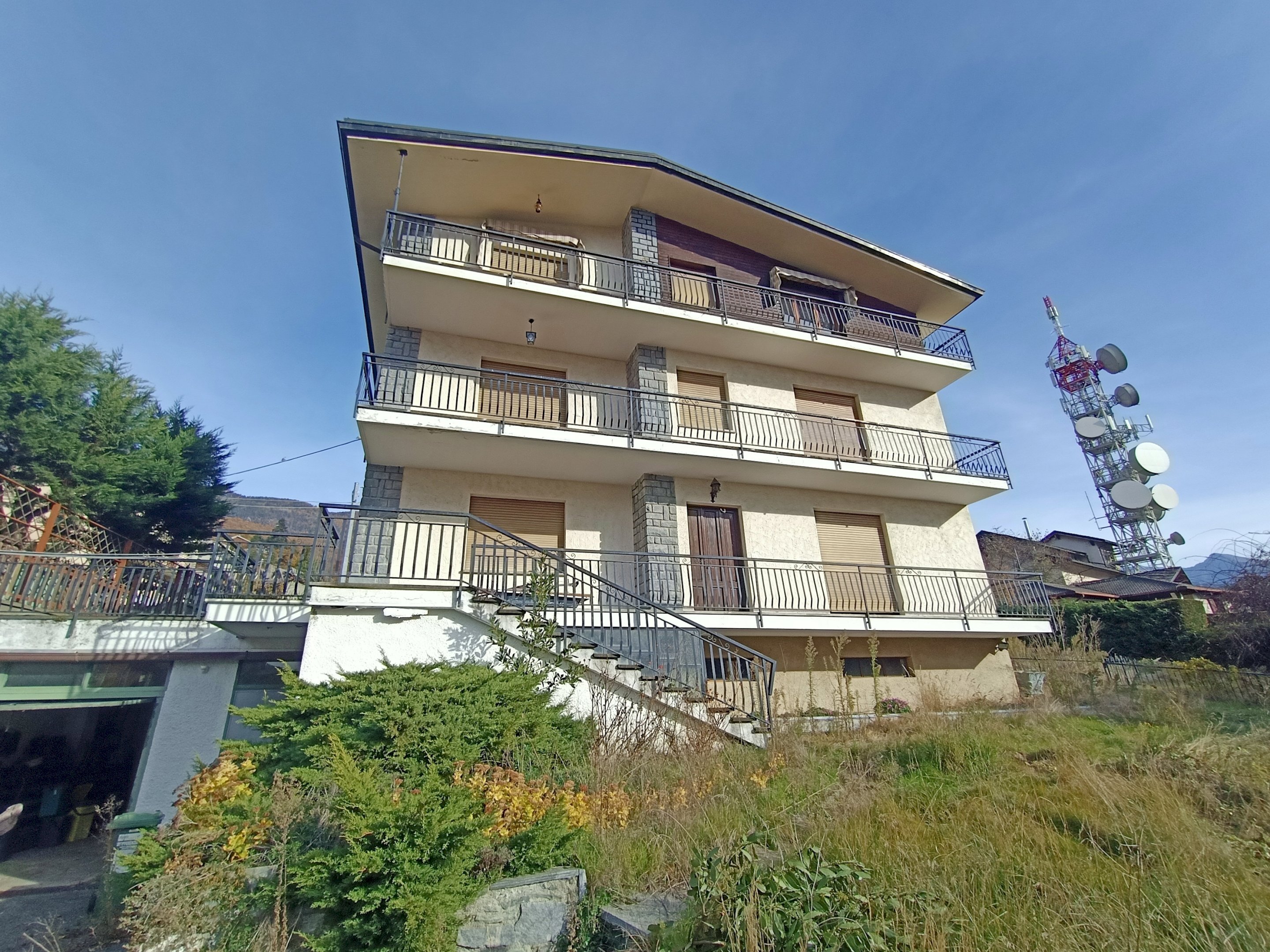 Three-family Villa Saint-Vincent - photo 3