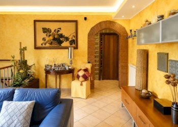 Three-room apartment strada della Romita, Terni - photo 5