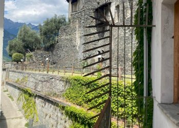 Appartamento Piazza Renè de Challand 1, Verrès - foto 9