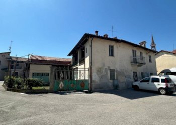 Villa piazza Roma 3, Rocca de' Baldi - foto 2