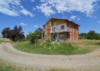 Casa indipendente Calderara di Reno - foto 1