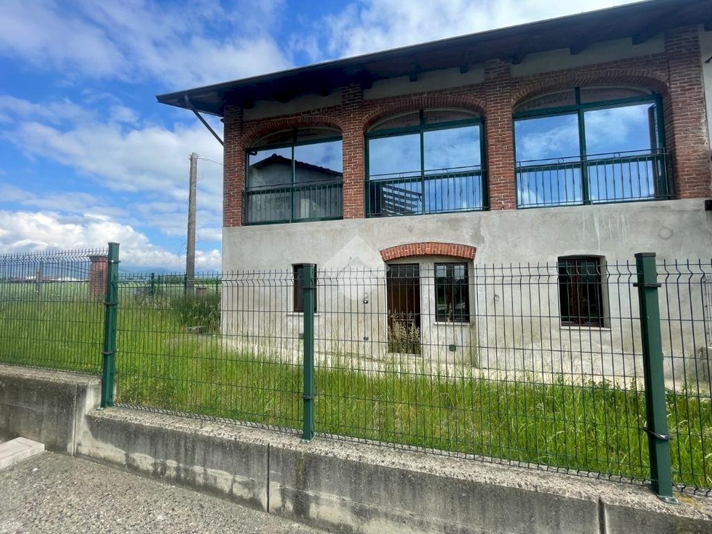 Semi-detached house Via Gerbidi, Cavour - photo 1