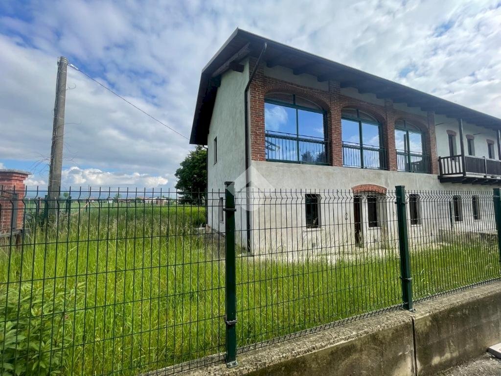 Semi-detached house Via Gerbidi, Cavour - photo 2