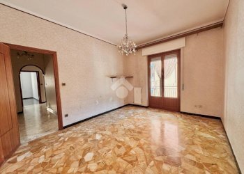 Four-room apartment Via Antonio Gramsci, Sant'Olcese - photo 2