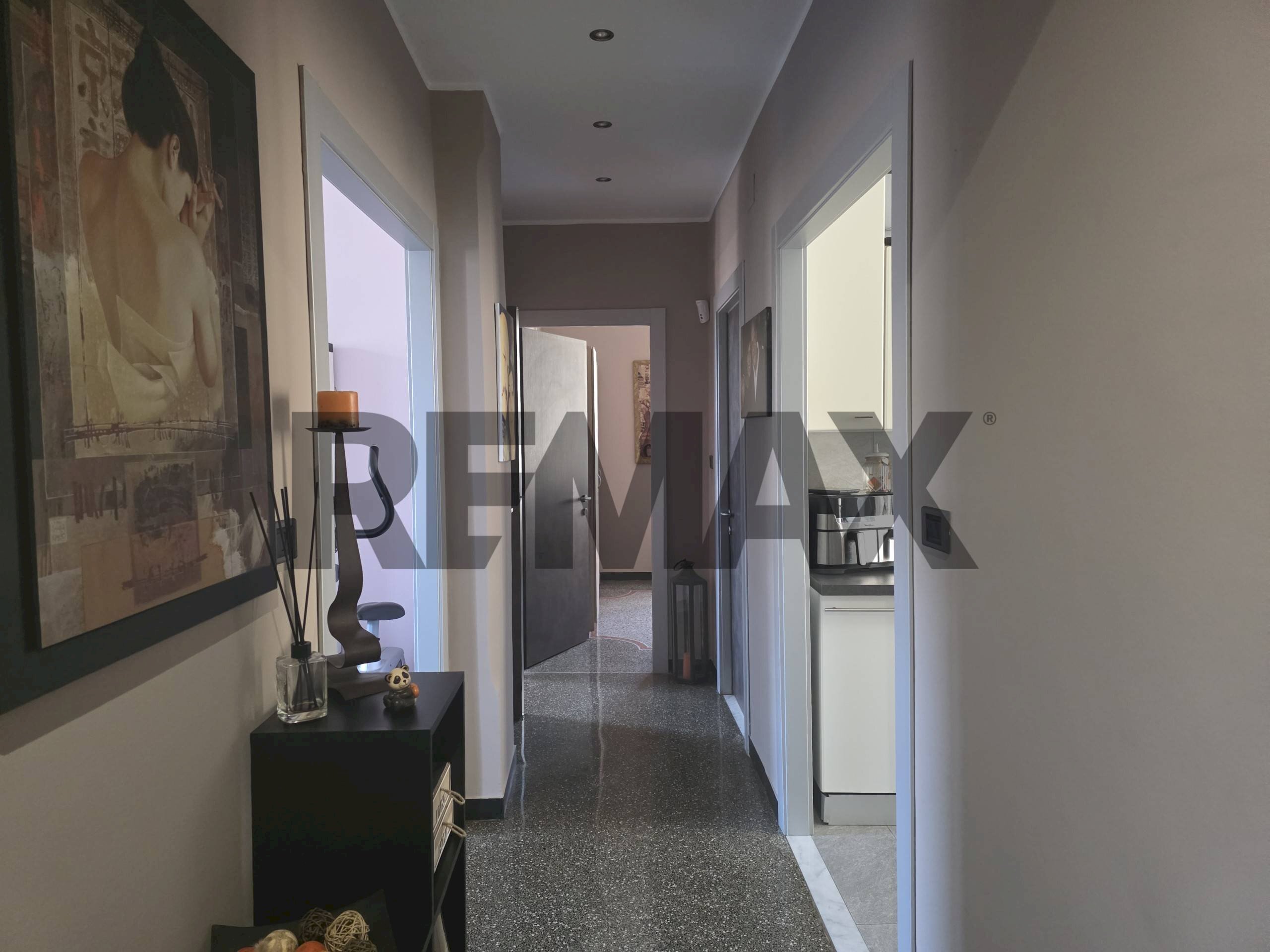 Two-room apartment VIA CAPO D'ISTRIA, 1
Cornigliano, Genova (neighborhood Cornigliano) - photo 2