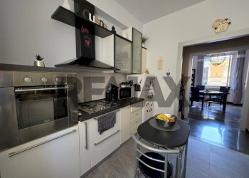 Two-room apartment VIA CAPO D'ISTRIA, 1 
 Cornigliano, Genova (neighborhood Cornigliano) - photo 17