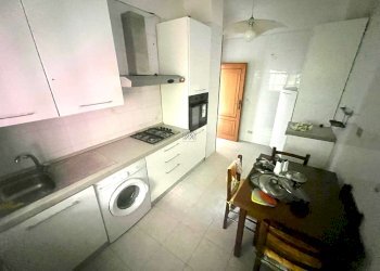Three-room apartment Genova (neighborhood Staglieno) - photo 2