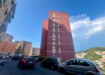 Three-room apartment Genova (neighborhood Staglieno) - photo 12