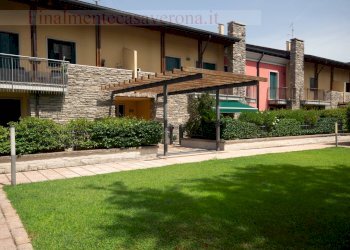 vista - Bilocale Via Cesare Battisti
 
27, San Giovanni Lupatoto - foto 12