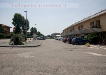 ambiente circostante - Bilocale Via Cesare Battisti
 
27, San Giovanni Lupatoto - foto 21