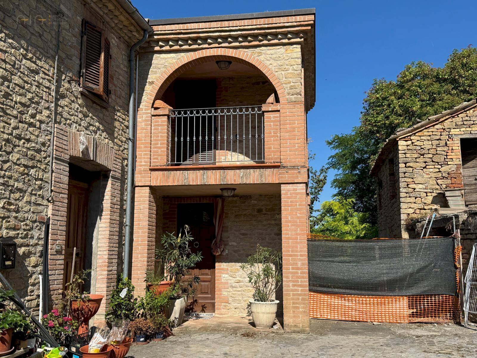 Foto 1 - Casa indipendente Via D. Alighieri
 
1, Smerillo - foto 1