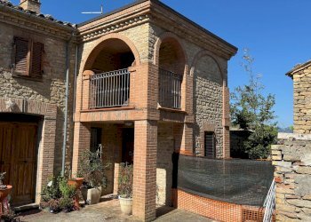 Foto 2 - Casa indipendente Via D. Alighieri
 
1, Smerillo - foto 2