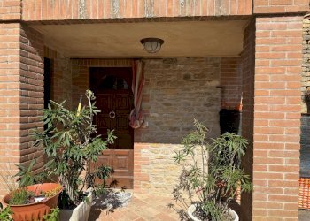 Foto 5 - Casa indipendente Via D. Alighieri
 
1, Smerillo - foto 5