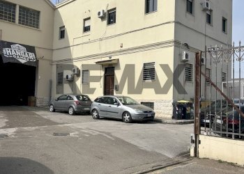 Edificio all\'aperto - Ufficio Via Michele Cifarelli
 
28, Bari - foto 1