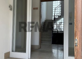 Ricezione / Lobby - Ufficio Via Michele Cifarelli
 
28, Bari - foto 4