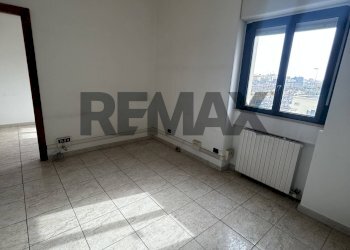Stanza vuota - Ufficio Via Michele Cifarelli
 
28, Bari - foto 8