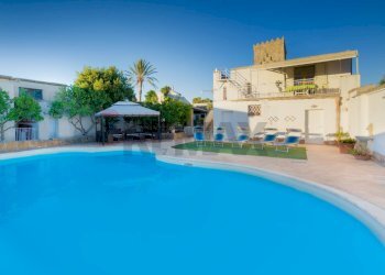 Piscina - Villa Via delle magnolie
 
12, Mazara del Vallo - photo 2