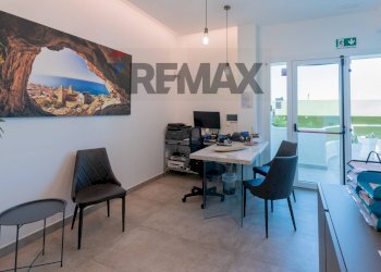 Ufficio - Villa Via Cefalu'  -  Sant'Ambrogio
 
SNC, Cefalù - foto 34