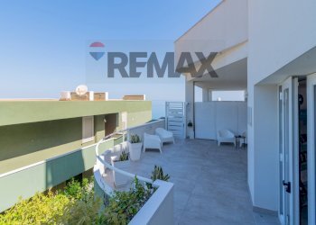Terrazza - Villa Via Cefalu'  -  Sant'Ambrogio
 
SNC, Cefalù - foto 37