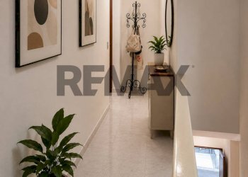 Hall / corridoio - Casa indipendente Via Don Giuseppe Ancona
43, Castellammare del Golfo - foto 9