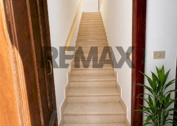 Scale - Casa indipendente Via Don Giuseppe Ancona
43, Castellammare del Golfo - foto 18