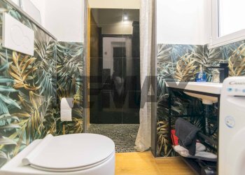 Bagno - Bilocale Via De Lorenzo
34, Catania - foto 11