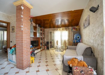 Soggiorno - Appartamento Via Federico Fellini
 
10, Misterbianco - foto 15