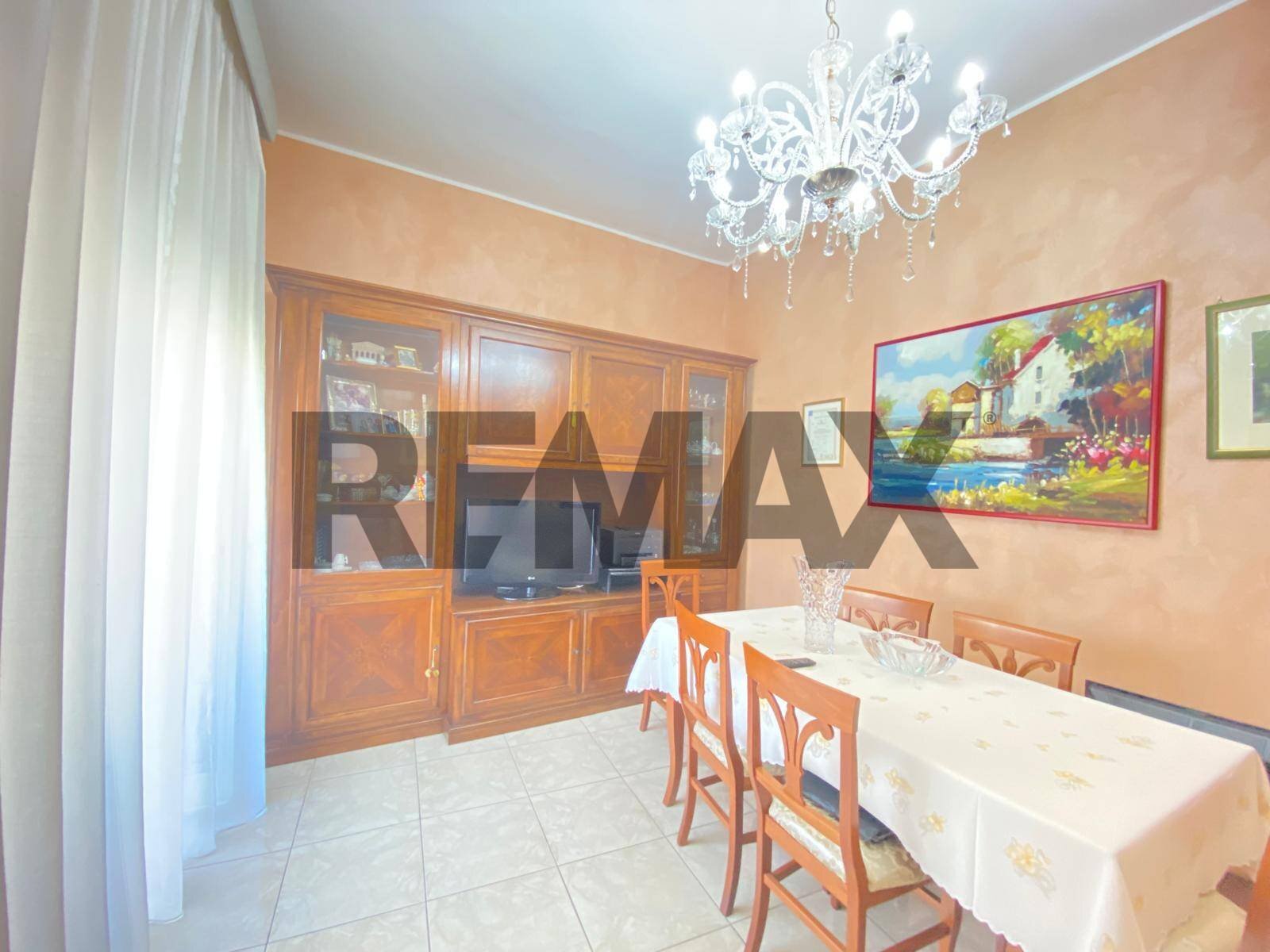 Sala da pranzo - Trilocale Via Luigi Pirandello
 
15, Catania - foto 2