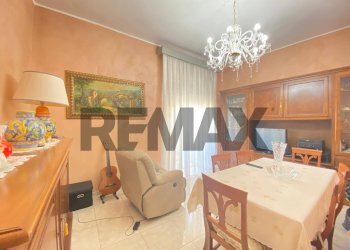 Sala da pranzo - Trilocale Via Luigi Pirandello
 
15, Catania - foto 4