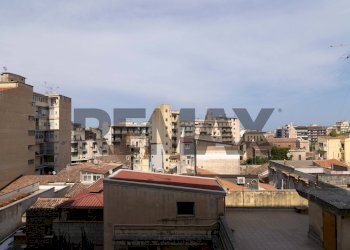 Edificio all\'aperto - Appartamento Via Rodi
 
17, Catania - foto 22