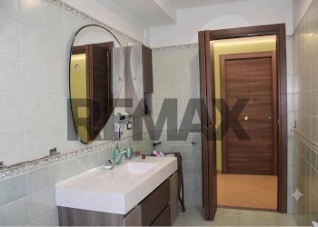Bagno - Four-room apartment Via Mazzaglia
 
7, Mascali - photo 3