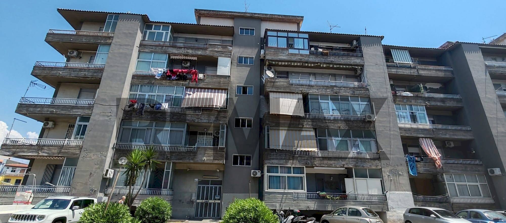 Edificio all\'aperto - Quadrilocale Via Delle Robinie
 
4, Catania - foto 3