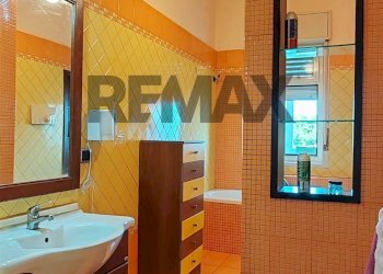 Bagno - Quadrilocale Via Delle Robinie
 
4, Catania - foto 18
