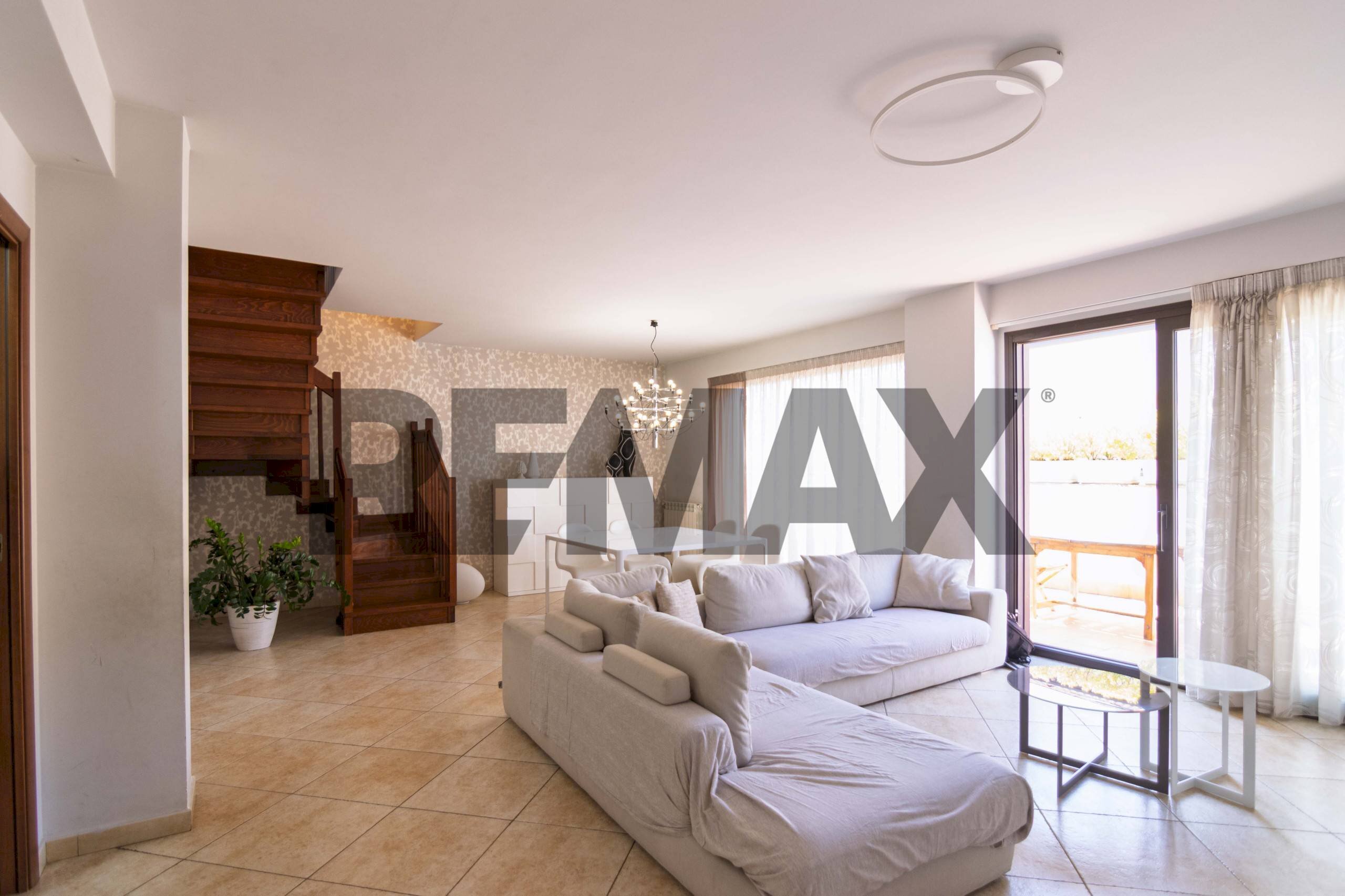 Sala da pranzo - Apartment Via Della Regione
188/A, San Giovanni la Punta - photo 2