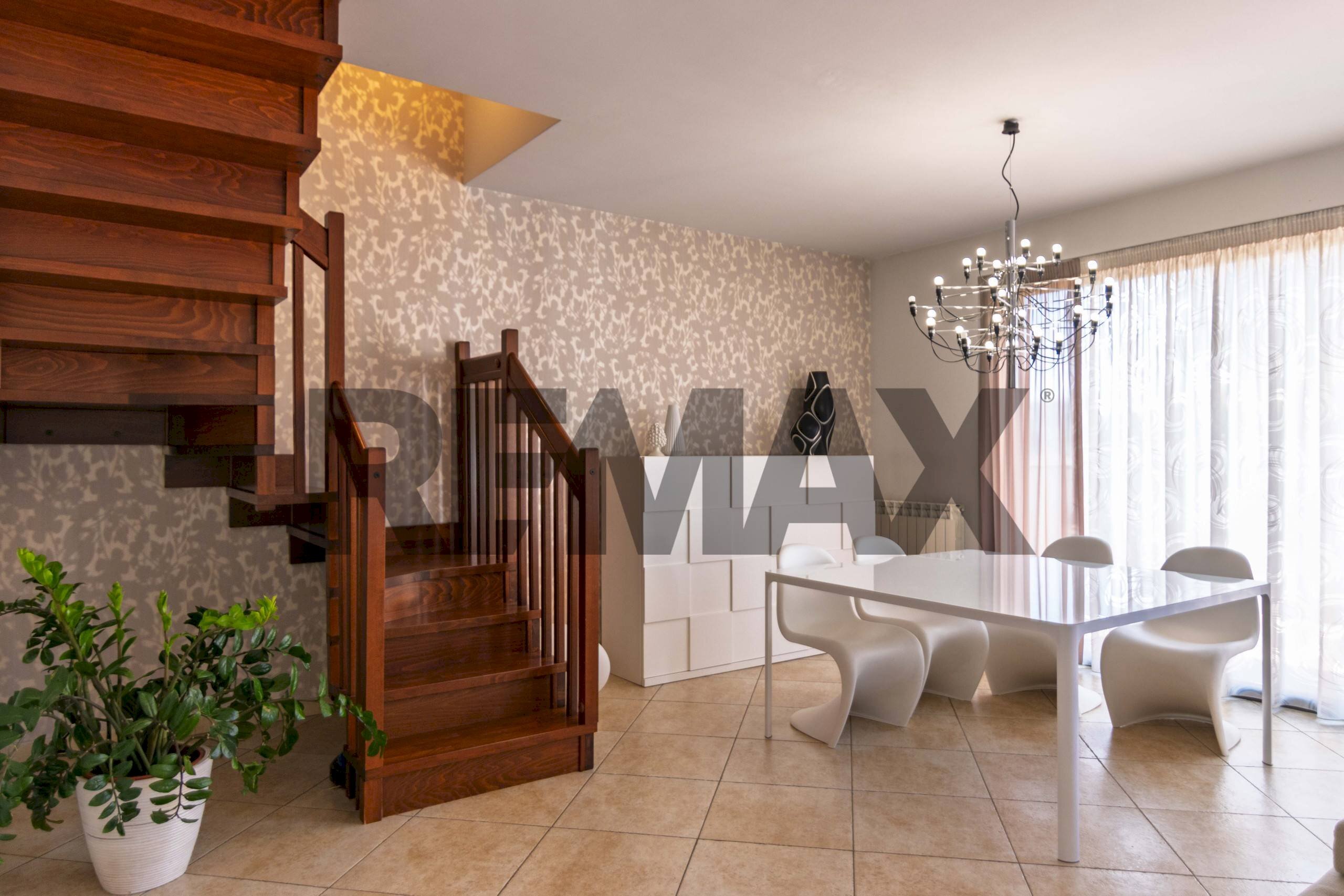Sala da pranzo - Apartment Via Della Regione
 
188/A, San Giovanni la Punta - photo 1