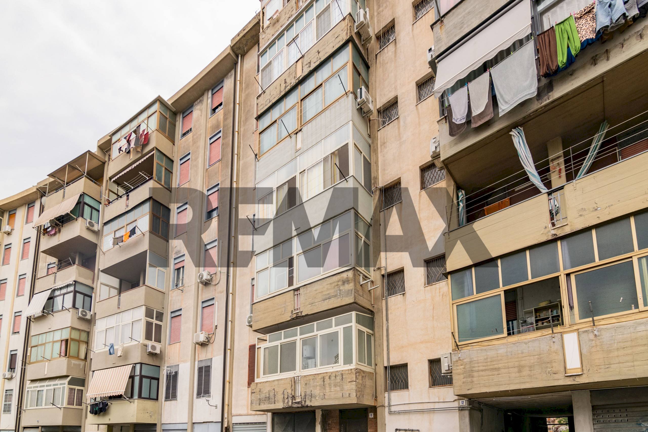 Edificio all\'aperto - Trilocale Via Ustica
 
12, Catania - foto 1