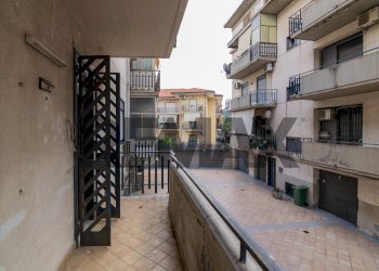 Balcone - Trilocale Via Nazionale
 
13, Camporotondo Etneo - foto 12