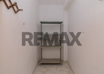Hall / corridoio - Trilocale Via Nazionale
 
13, Camporotondo Etneo - foto 14
