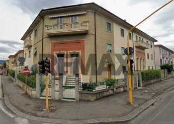Edificio all\'aperto - Appartamento Lungarno Riisorgimento
 
31, San Giovanni Valdarno - foto 28