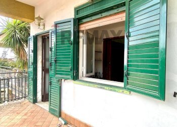 Balcone - Semi-detached house via ercole patti
 
18, Trecastagni - photo 2