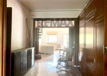 Hall / corridoio - Semi-detached house via ercole patti
 
18, Trecastagni - photo 14