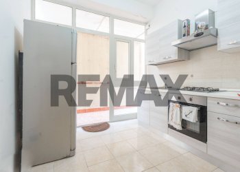 Cucina - Quadrilocale Lungomare Dei Ciclopi
 
107, Aci Castello - foto 15