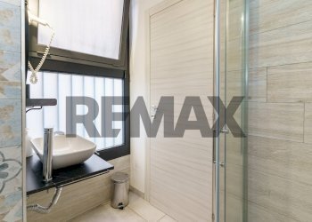 Bagno - Casa semi indipendente Via Giuseppe Garibaldi
 
146, Catania - foto 12